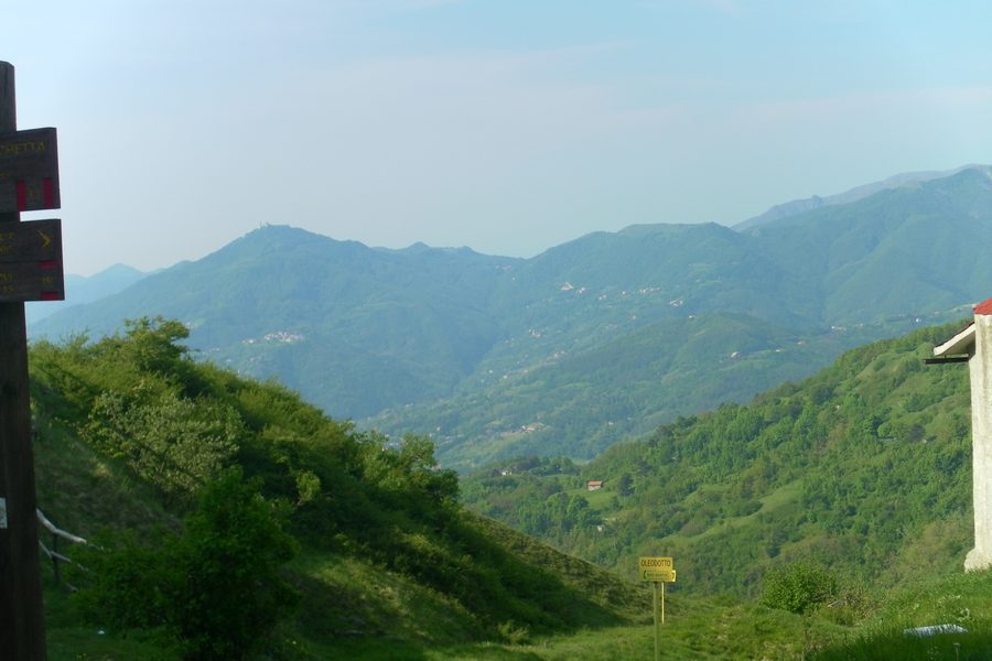 View from Passo della Bocchetta over the landscape between Campomorone and Voltaggio