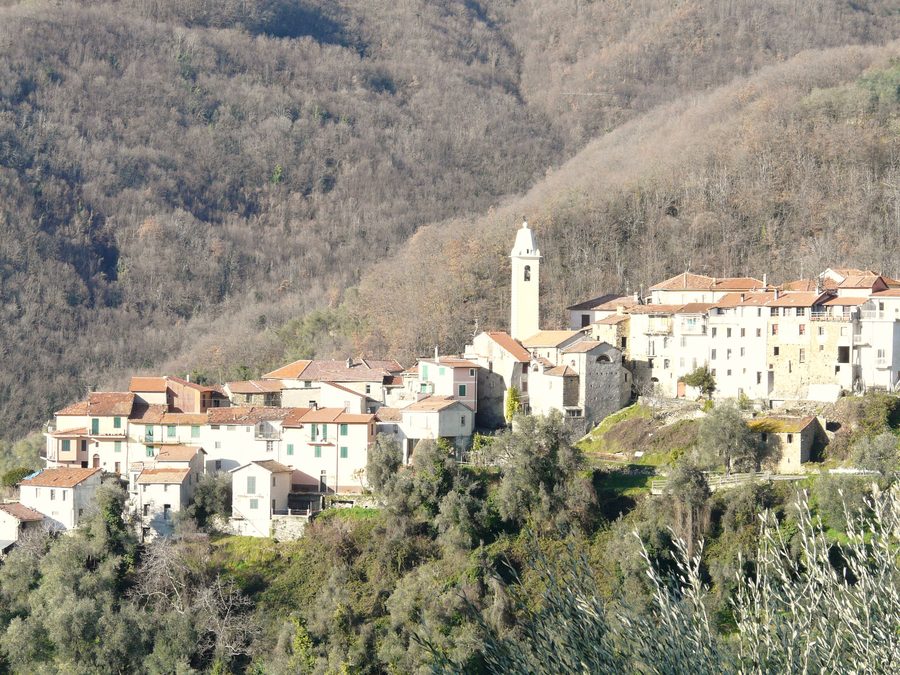 Panorama von Vellego in Casanova Lerrone, Ligurien