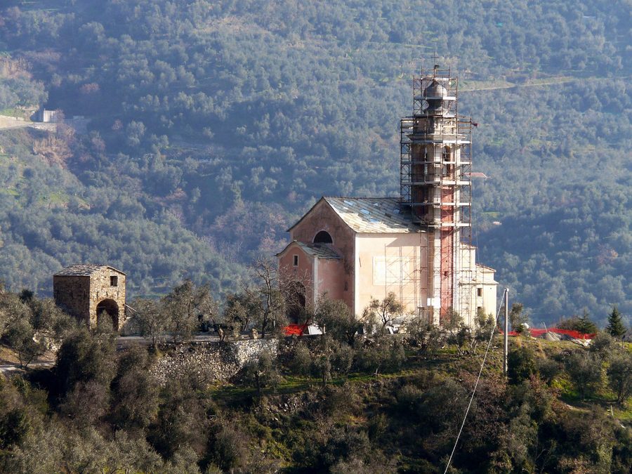 Santuario di Nostra Signora delle Vigne in Caravonica, Liguria
