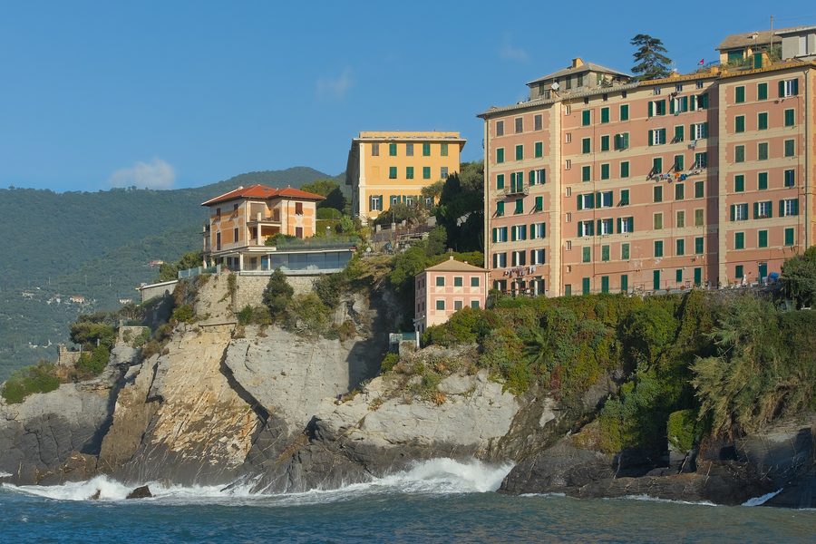 Küstenhäuser von Camogli an der ligurischen Riviera